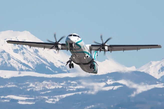 ATR 72F cargo aircraft for charter in the New York metro area